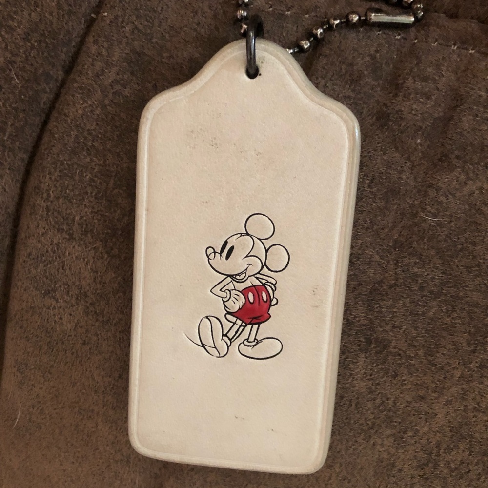 coach tag